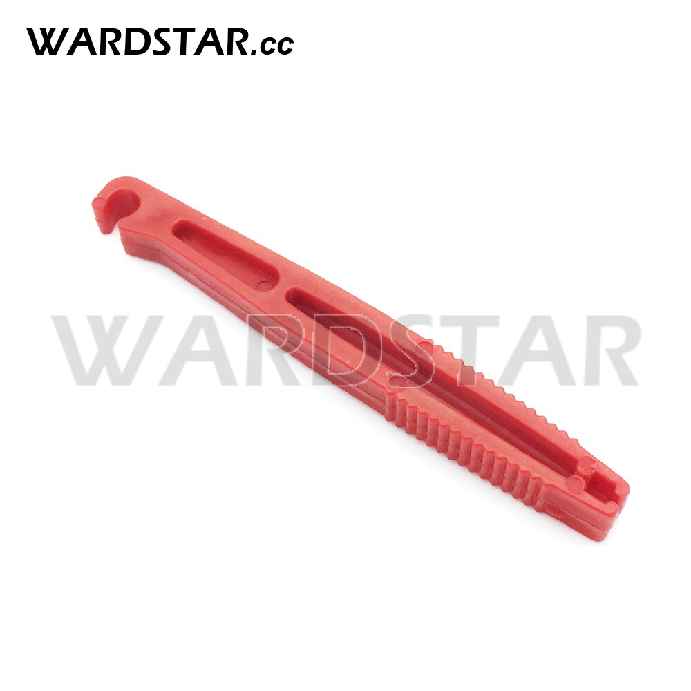 Universal Tool Attachment, Fuse Fang